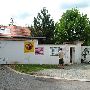 Main Entrance at Chleby, 26/08/12