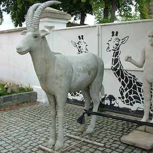 Unfinished Sculpture at Chleby, 26/08/12