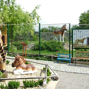 Quagga Sculptures at Chleby, 26/08/12