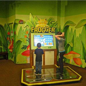 Mar. 2013-Frog Bog - Frogger Interactive Game