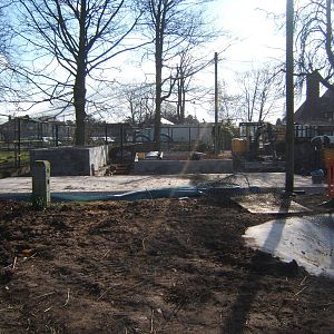 View of the Waterfowl and Crane rear centre being built