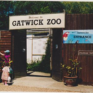 entrance to Gatwick Zoo