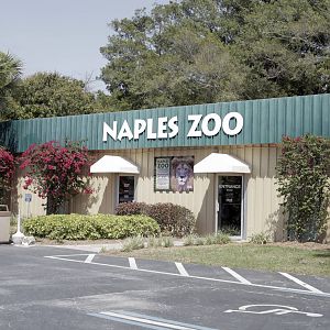 Naples Zoo Entrance