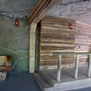 Tiger viewing shelter