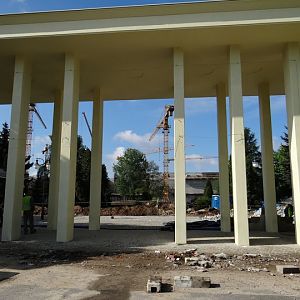 Main gate in the repair