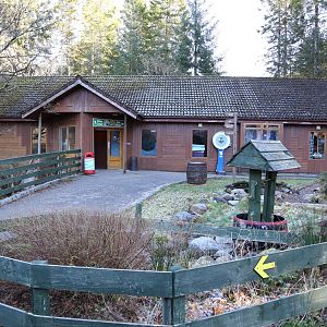 Shop, Toilets and Canadian Otter Viewing Platform