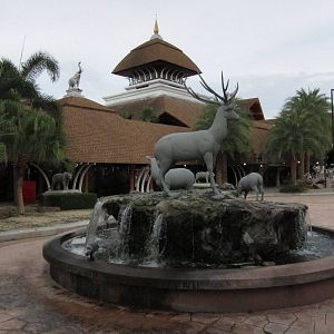 Fountain and Entrance Building