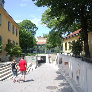Approach to the ORANG.erie at Vienna, 14/06/13