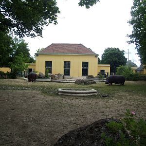 Rotunda Exhibits at Vienna, 14/06/13