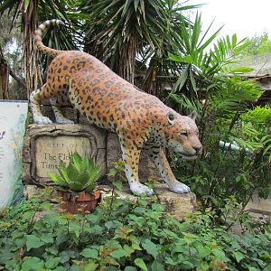 Range of The Jaguar Statue