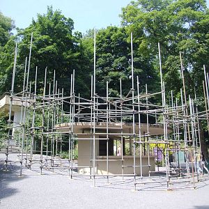 Tecton Kiosk with Scaffolding at Dudley, 14/07/13