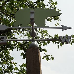 Mike and Mary Stark Grizzly Ridge - Bear Weather Vane