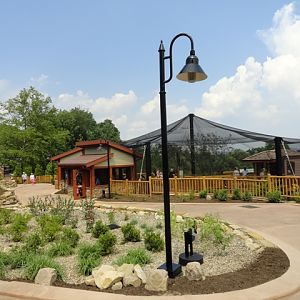 Mike and Mary Stark Grizzly Ridge - Aviary