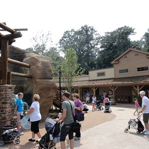 Mike and Mary Stark Grizzly Ridge - Otter Exhibit and Bear Building