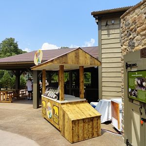 Mike and Mary Stark Grizzly Ridge - Education Animal Porch and Dippin Dots