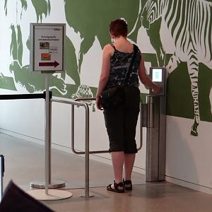 Machine for holders of annual cards