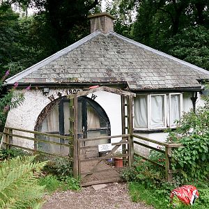 Dilapidated Building - 25/08/2013