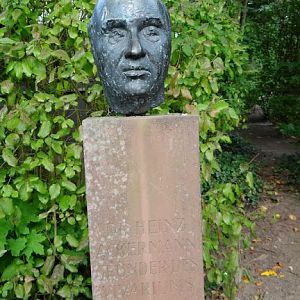 Monument of vivarium founder  -  Dr.Heinz Ackermann