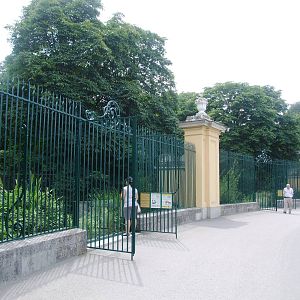 Rotunda Exhibits at Vienna, 16/06/13