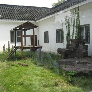 enclosure for red panda (Ailurus fulgens)