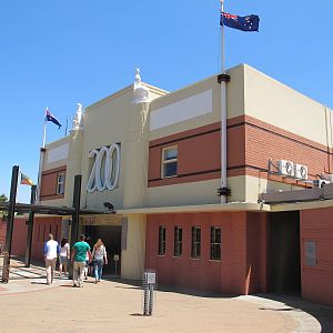 Main Entrance - Melbourne Zoo November 2013