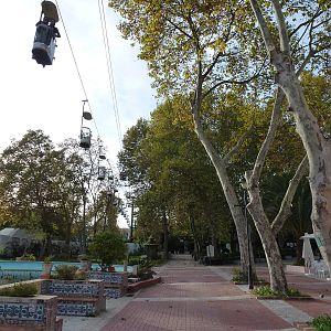 Pathway in external complex, November 2013.