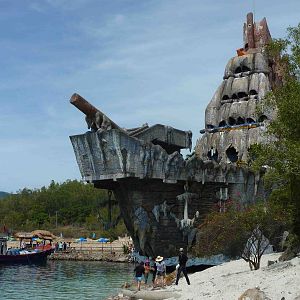 Aquarium exterior, May 2013.