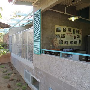 Outback - Queenslander House - Side