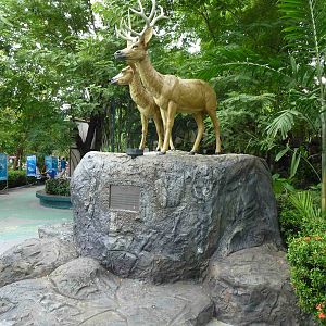 Schomburgk's deer statue, July 2013.