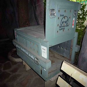 Wombat crate from Taronga, July 2013.