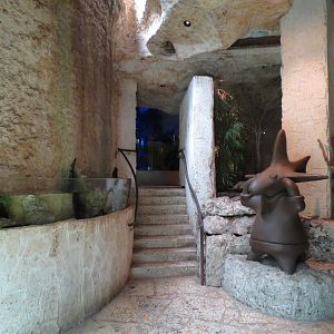 Mundo Maya - Hallway