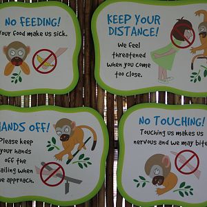 sign at the walk-through squirrel monkey enclosure