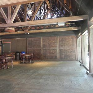 Gift shop and viewing windows Tiger Trail