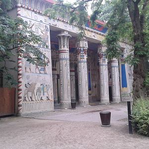 The Egyptian Tempel