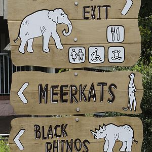 New style direction signs