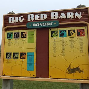 Big Red Barn Donors Sign
