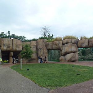 Africa! - Lion Exhibit (aka Stonehenge!)