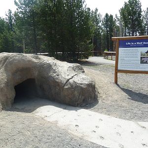 Children's Play Area - Wolf Den