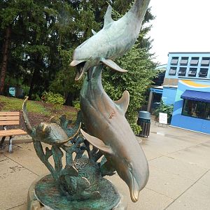 Aug. 2014 - Seven Seas Statue