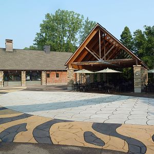 Russia's Grizzly Coast - Central Plaza