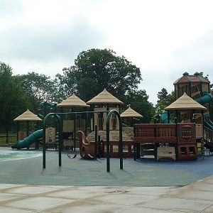 Playground (just outside the zoo)