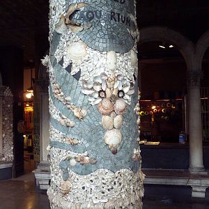 Aquarium Entrance Sign