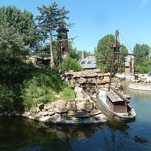 1939 Islands of Life - Ring-Tailed Lemur Exhibit