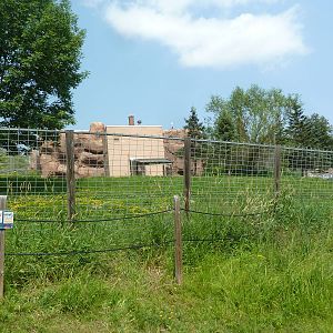 Chinese Goral/White-Naped Crane Exhibit