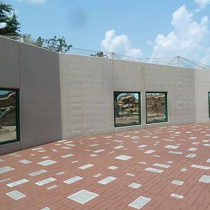 Bengal Tiger Exhibit + Plaza