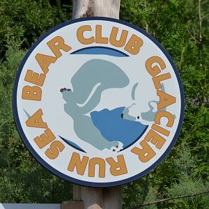 Glacier Run Sign