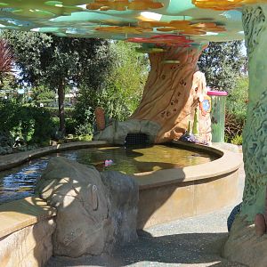 Explorers Reef - Brown-banded Bamboo Shark Touchtank