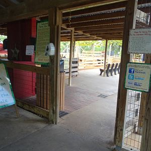 Entrance to the Petting Zoo at Gatorland