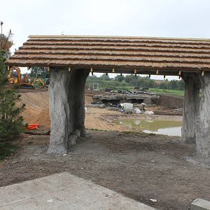 Viewing hut at Hunting dog enclosure 20-9-14