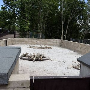 Porcupine enclosure-06/07/2014